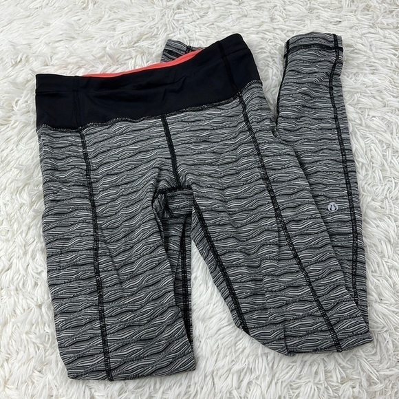 Lululemon Speed Tight II Textured Wave Black Silver Spoon / Black - Picture 1 of 7
